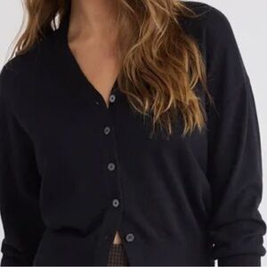 GAP 100% Cotton Button Up V-Neck Cardigan Sweater in Black W/ Pockets